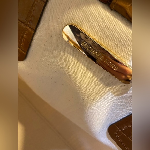 Michael Kors Striped canvas Tote - Picture 6 of 11